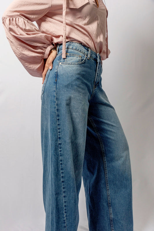 Wide Leg Jeans